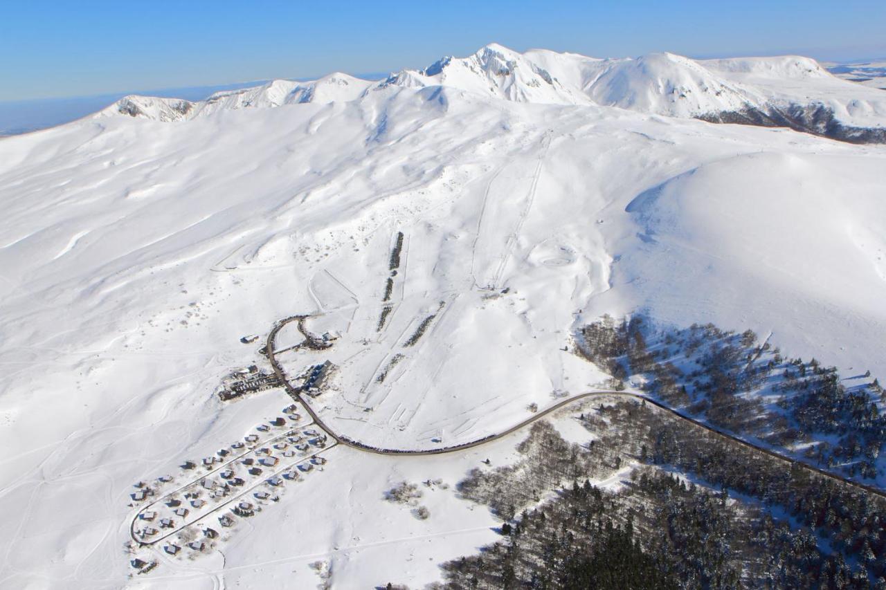 Sejour Au Coeur Des Volcans 圣乌尔 外观 照片